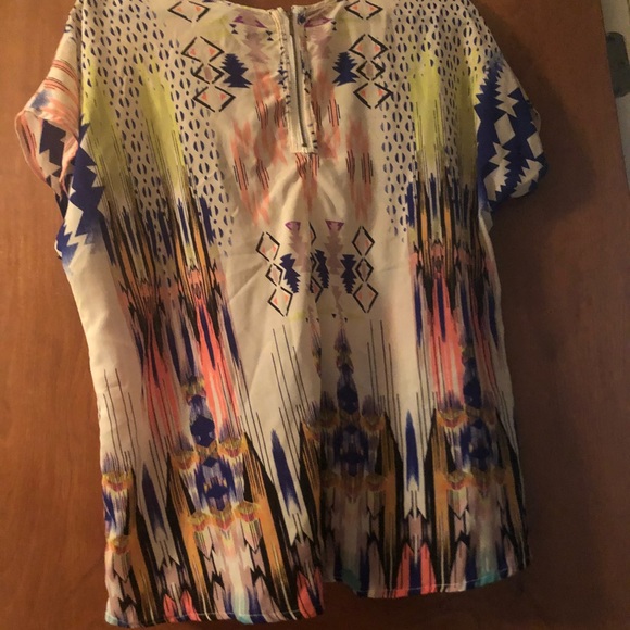 Fun & flirt Aztec printed woven ss shirt - Picture 2 of 3